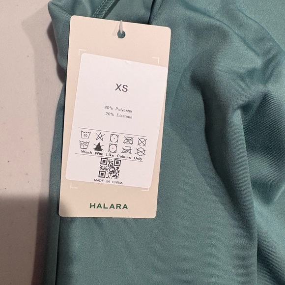 HALARA Yoga Crop Top - Picture 5 of 5